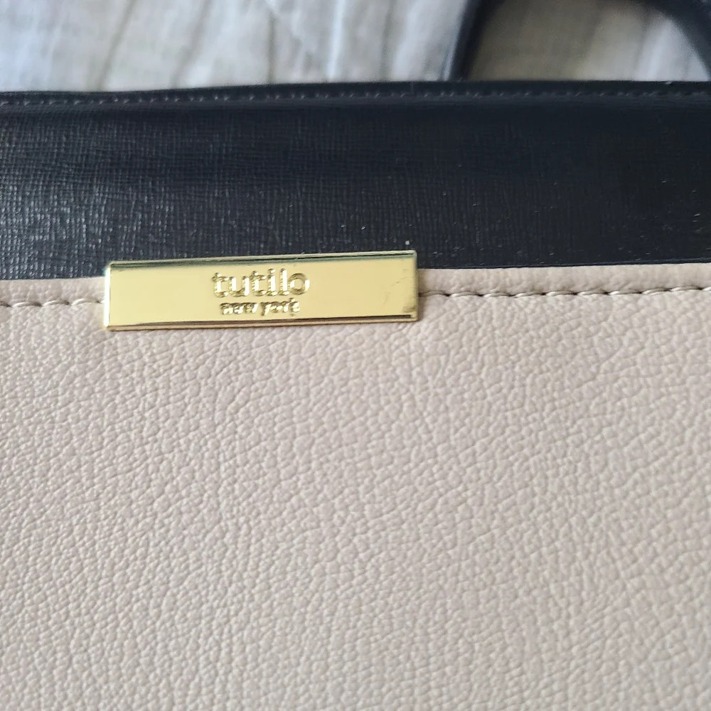 Laptop purse, business casual